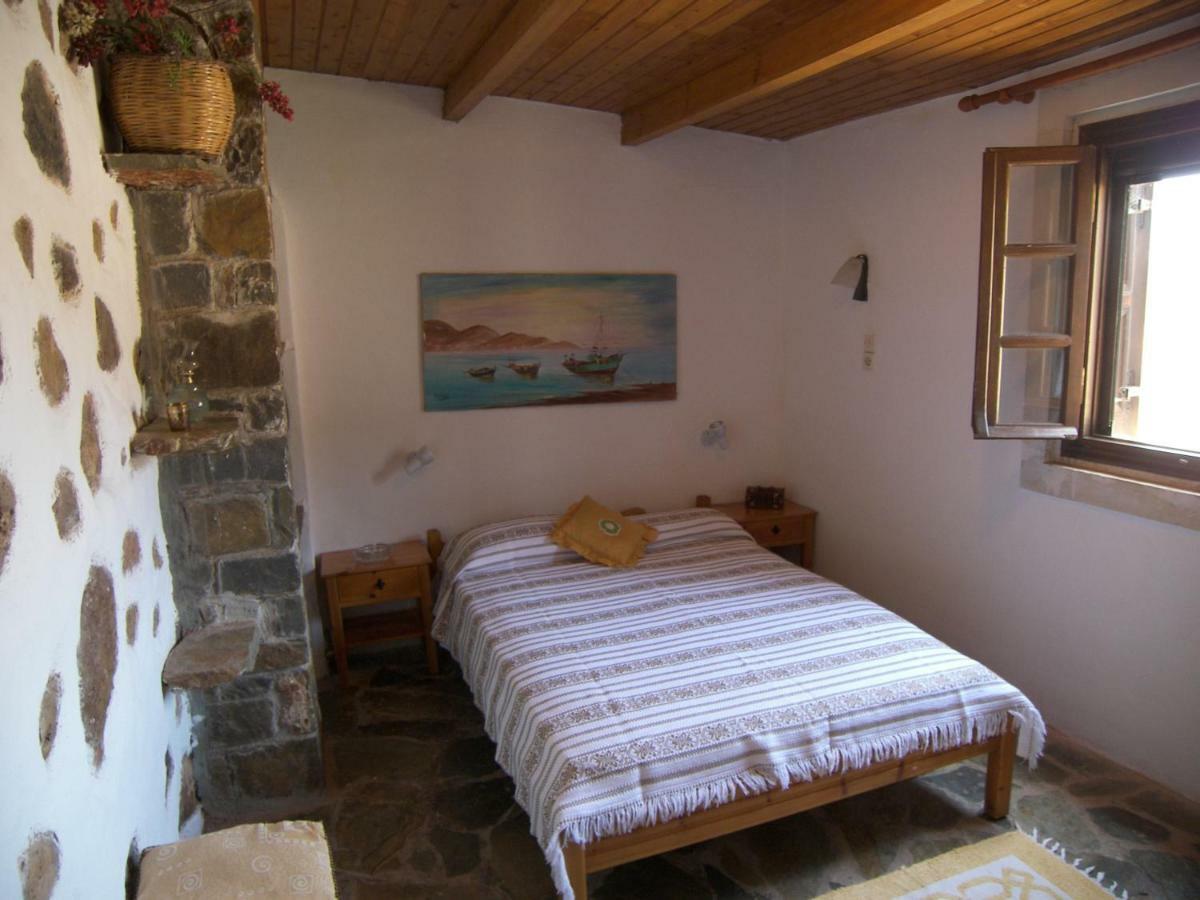 Hiona Cottage Paleocastro Esterno foto