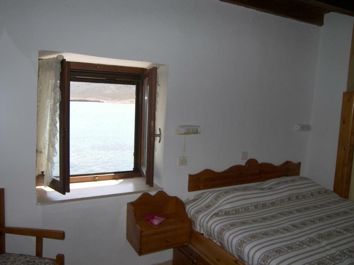 Hiona Cottage Paleocastro Esterno foto